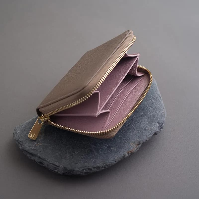 U-Zip Short Wallet