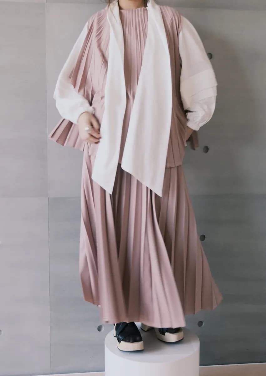 Raw-Edge Curved-Hem Pleated Top