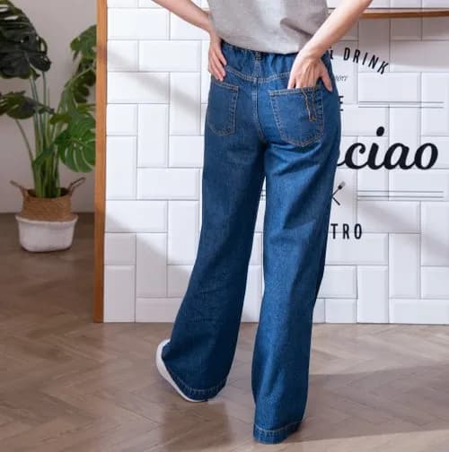 CLASSIC BAGGY JEANS