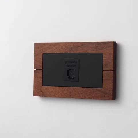 Walnut Magnetic Cat6 Network Outlet Panel