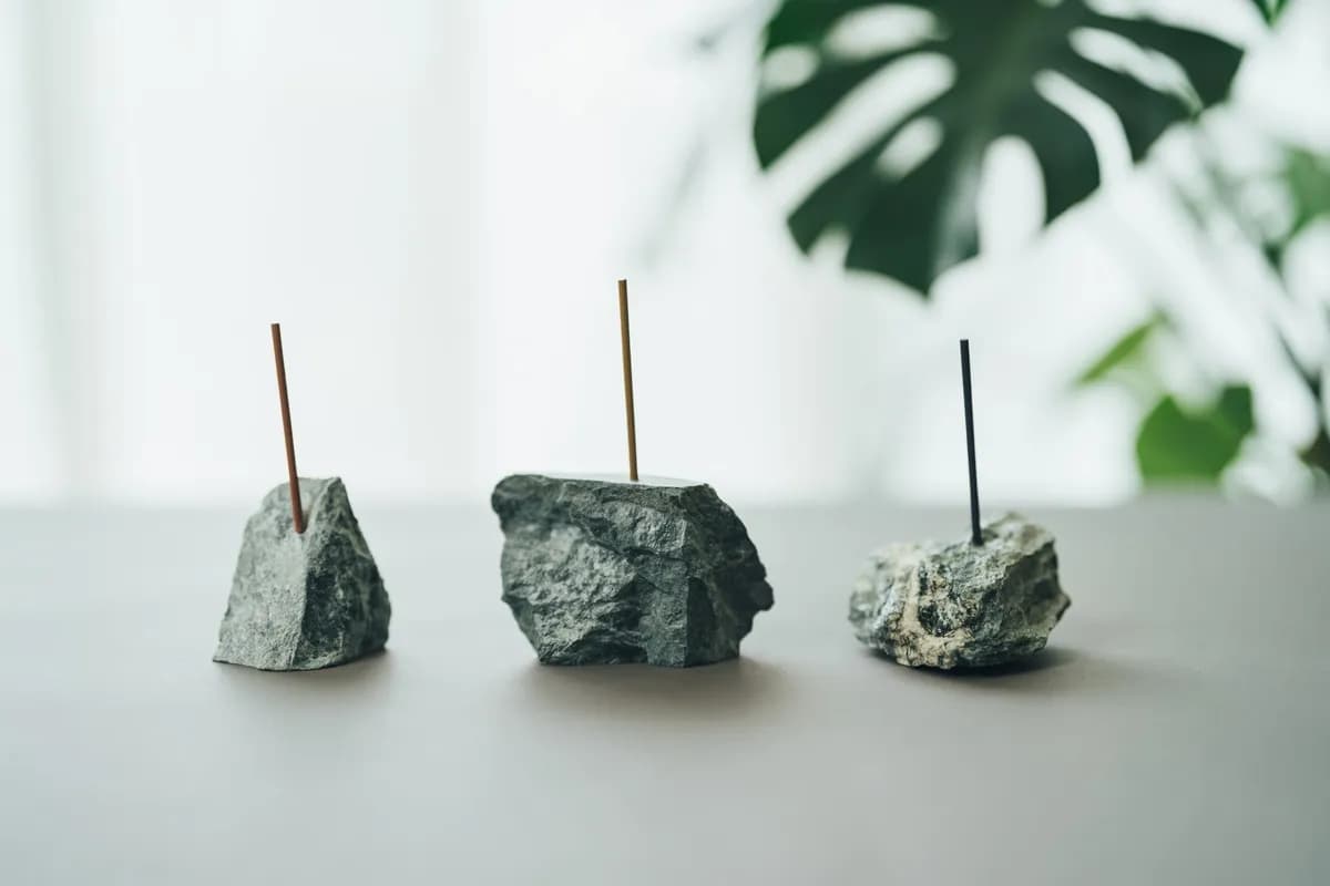 Serpentine Raw Stone Incense Holder