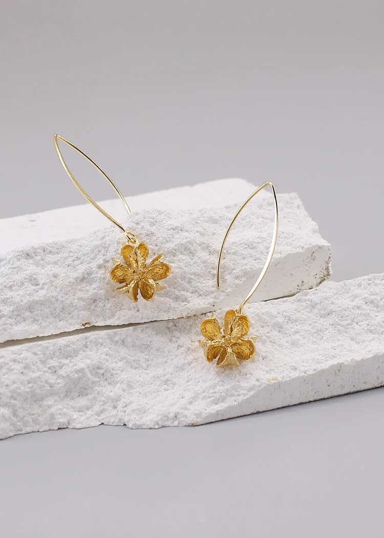 Crape Myrtle Fruit Middle Ear Hook Earrings