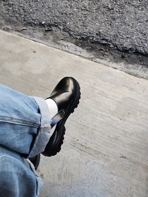 A2010 Simple Sandals