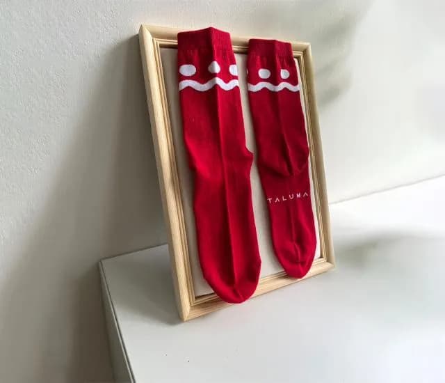 Red Wavy Dot Mid-Calf Cotton Socks