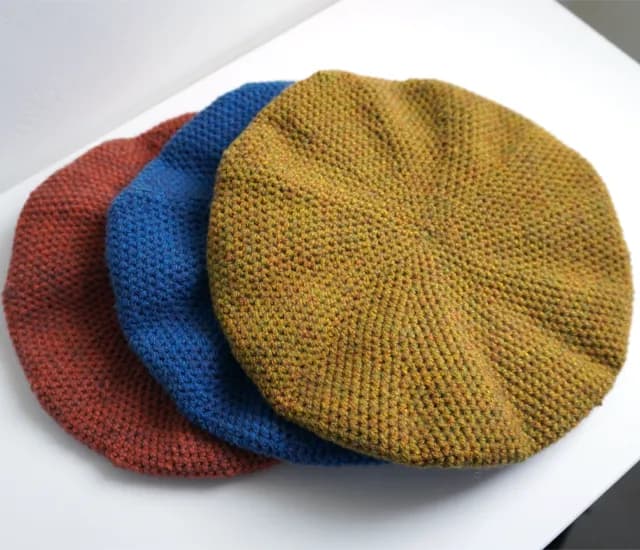 Oil-Paint-Texture Crochet Beret