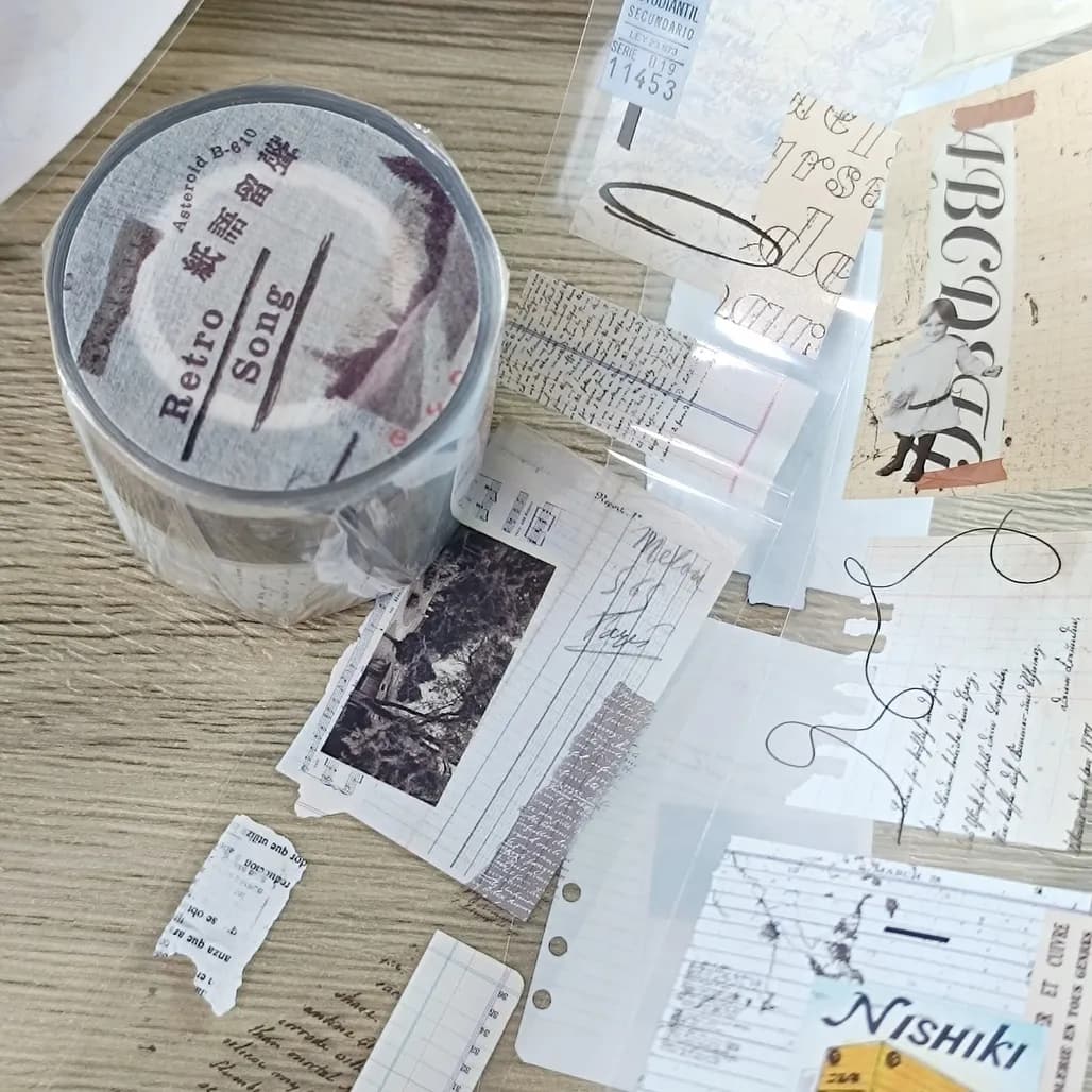 Paper Words PET Tape