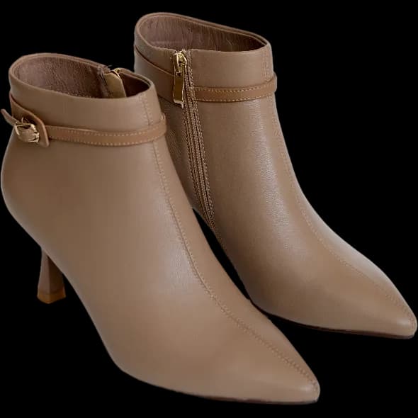 One Day Pointed Toe Boots