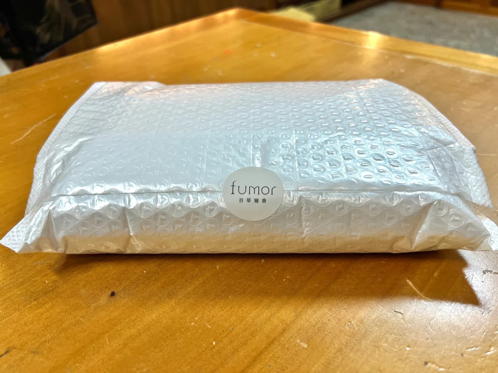 Fumor品牌的包裝,顯示品牌標誌